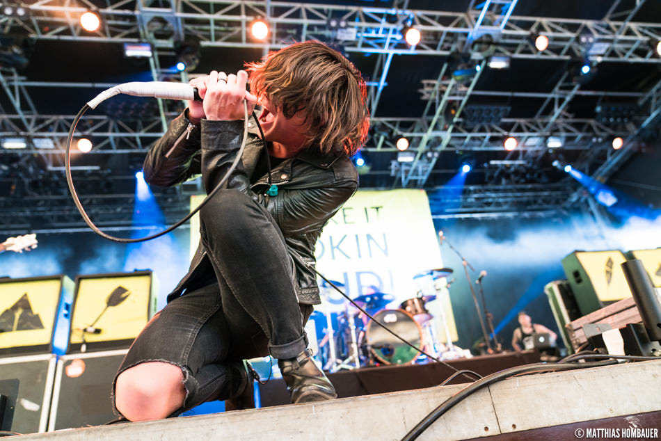 Sleeping With Sirens