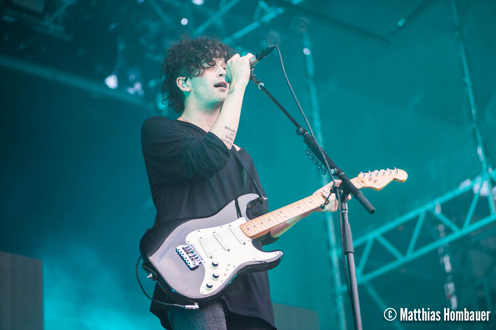 Matthew "Matty" Healy of The 1975 in concert on 1 July 2017 at the Arena Vienna